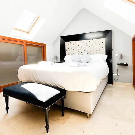 Atico Coqueto En Marbella, Cerca Puerto Banus *