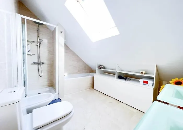 Atico Coqueto En Marbella, Cerca Puerto Banus شقة