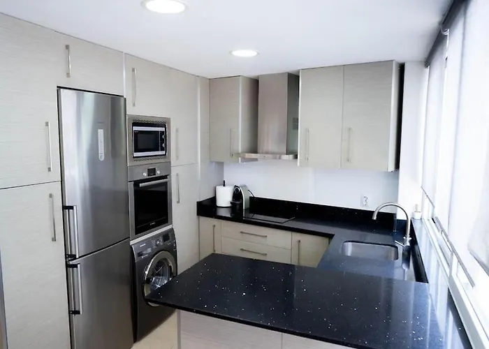 Apartman Atico Coqueto En Marbella, Cerca Puerto Banus