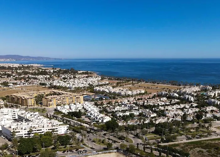 Atico Coqueto En Marbella, Cerca Puerto Banus *