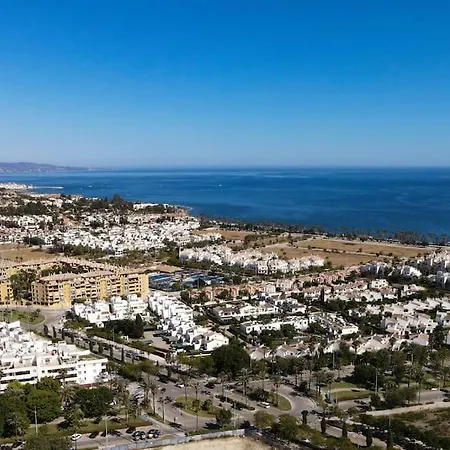 ático Coqueto En Marbella, Cerca Puerto Banús *